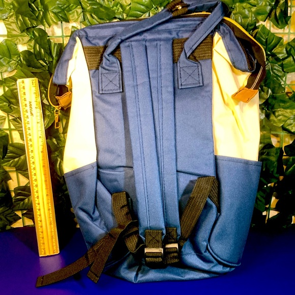 NWT CRAWL Diaper Backpack, Bag, Waterproof Backpack - Picture 3 of 3